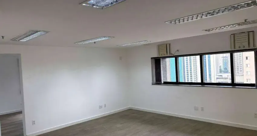 Conjunto para alugar, 124 m² por R$ 10.053,00/mês - Moema - São Paulo/SP
