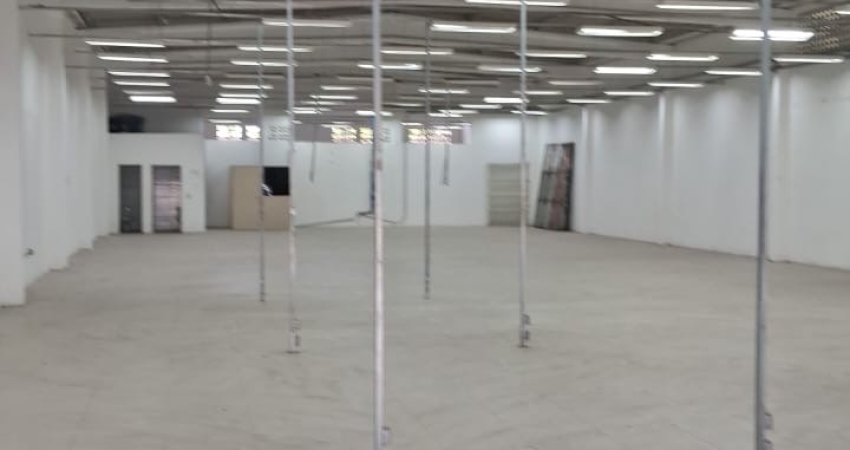 GALOÃO / LOJÃO AO LADO DAS LOJAS AMERICANAS EM DIAS DAVILA -  AVENIDA BRASIL CENTRO - 980 METROS QUADRADOS