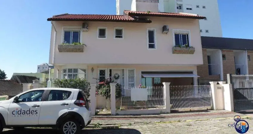 Casa com 4 quartos à venda no Estreito, Florianópolis 