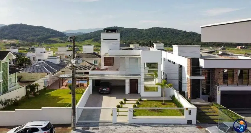 Casa de 3 dormitórios na Pedra Branca em Palhoça