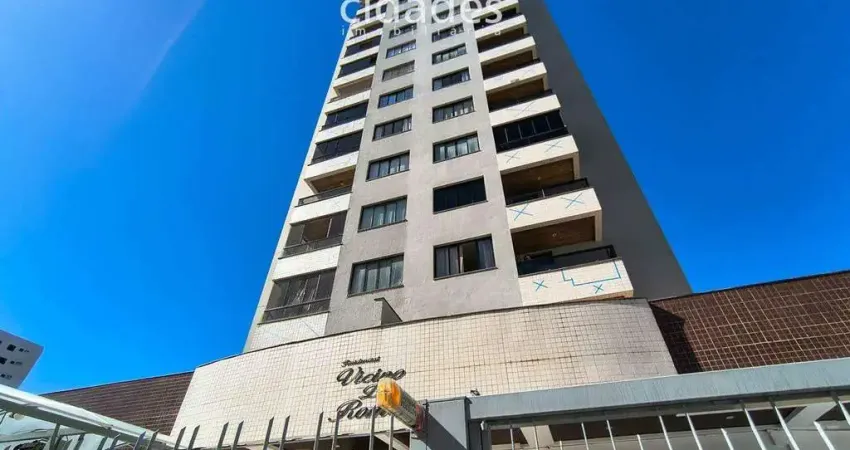 Aluguel amplo apartamento no Centro de Florianópolis, 113 m² privativos, 2 quartos com garagem e hobby box