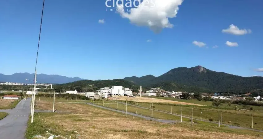 Terreno de 383 m² para venda no Sertão do Maruim, São José, Grande Florianópolis
