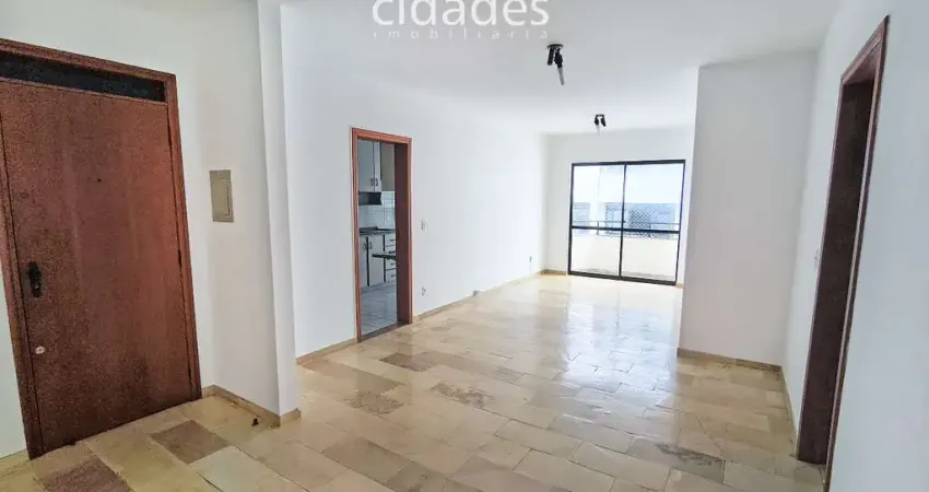 Apartamento para aluguel de 3 quartos com garagem no Estreito, ótima localização em Florianópolis