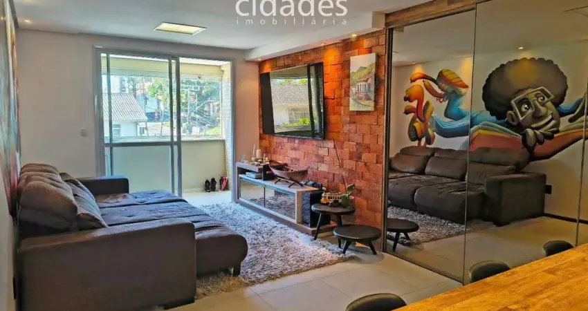 Vendo Apartamento três dormitórios no bairro Estreito