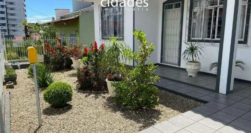 Casa com 2 quartos à venda no Barreiros, São José 