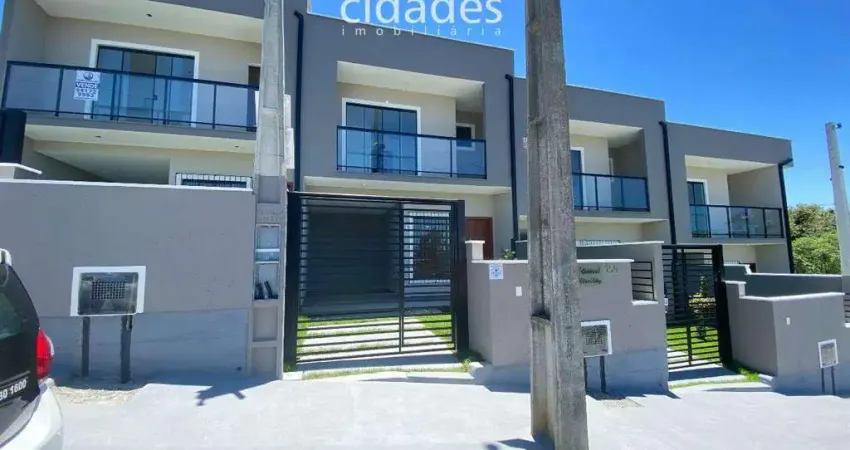 Sobrado residencial com 2 suítes e varandas — frente, são josé/sc