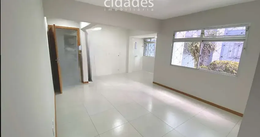 Apartamento com 2 Quartos e 1 banheiro TODO REFORMADO para venda.