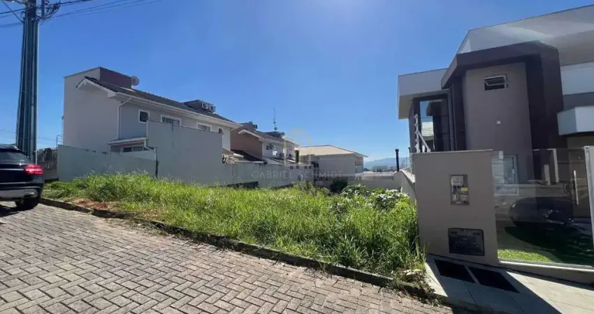 Terreno à Venda em Forquilhinhas, São José | 360 m²