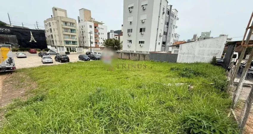 Terreno à venda na Avenida Vinte e Três de Março, 100, Bela Vista, Palhoça