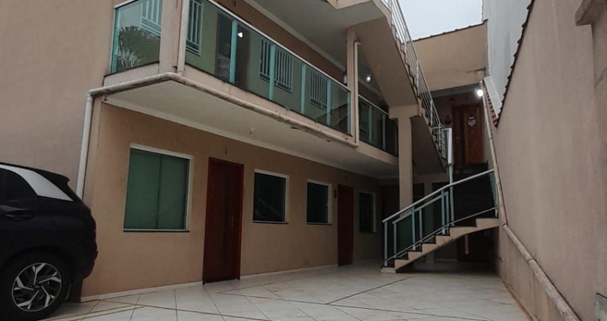 Lindo Apartamento Semi Mobiliado com 1 Dormitório, 1 Vaga, Jardim Brasília, SP