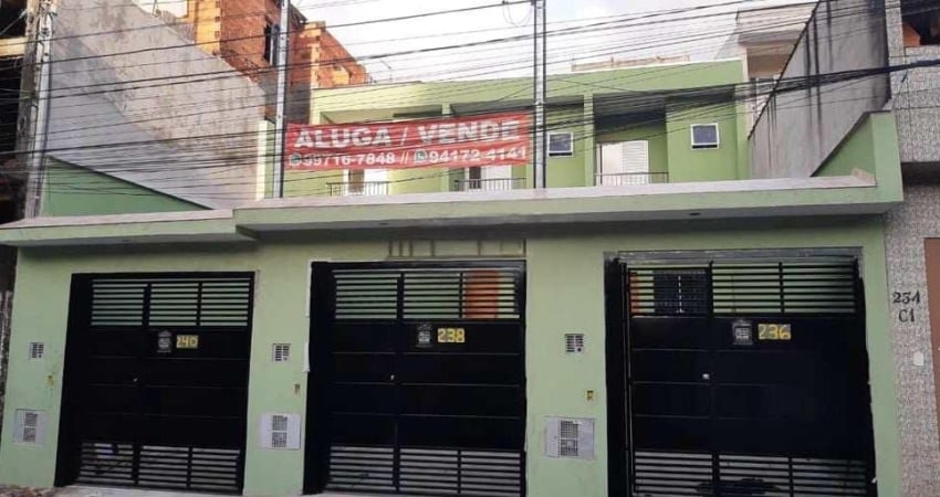 Sobrado com 2 Suítes, 2 Vagas, Parque Savoy (Cidade Líder), SP