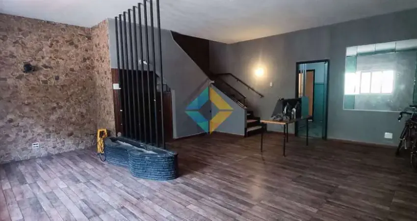 Casa com 5 quartos, Centro, Niterói - R$ 750 mil, Cod: 477