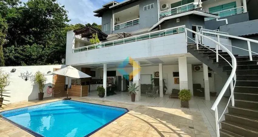 Casa com 4 dorms, Charitas, Niterói - R$ 3.3 mi, Cod: 654
