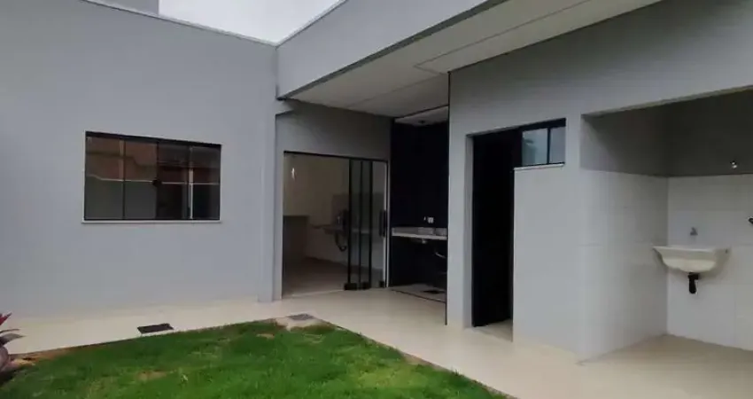 Casa para Venda em Campo Grande, Universitário, 3 dormitórios, 1 suíte, 2 banheiros, 2 vagas