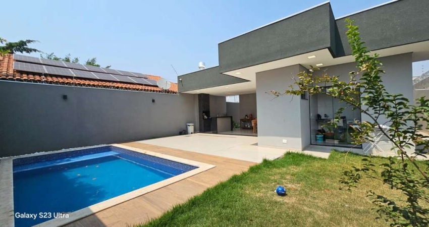 Casa para Venda em Campo Grande, Jardim Jockey Club, 3 dormitórios, 1 suíte, 2 banheiros, 3 vagas