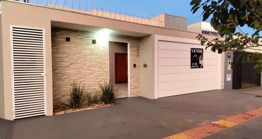 Casa para Venda em Campo Grande, Universitário, 3 dormitórios, 2 suítes, 3 banheiros, 2 vagas