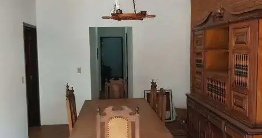 CASA A VENDA EM JUNDIAÍ - JARDIM DA FONTE - AT: 25,00 m² e AC: 153,00 m² - 3 VAGAS