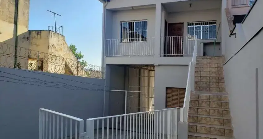CASA A VENDA EM JUNDIAÍ - VILA MUNICIPAL - SÃO 2 CASAS COM ENTRADAS INDEPENDENTES