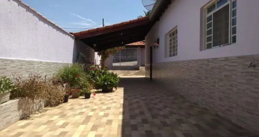 CASA A VENDA EM JUNDIAÍ - BAIRRO SANTA CAMILA / REGIÃO DO JARDIM TULIPAS