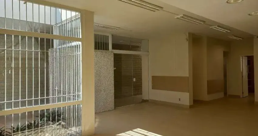 CASA COMERCIAL EM JUNDIAI – CENTRO – 2 VAGAS - 2 PAVIMENTOS