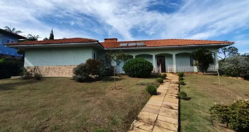 CASA A VENDA NA MALOTA - SOBRADO - 4 DORMITÓRIOS - 2 SUÍTES