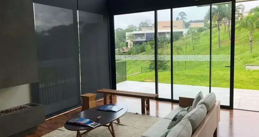CASA EM CONDOMÍNIO EM JUNDIAÍ - QUINTA DAS PAINEIRAS - 3 SUÍTES - 4 VAGAS