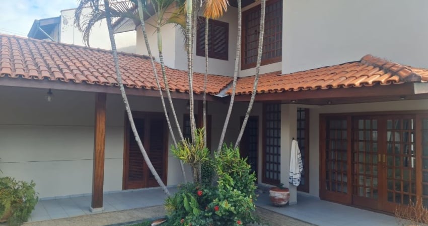 CASA EM JUNDIAÍ - ANHANGABAÚ - SOBRADO