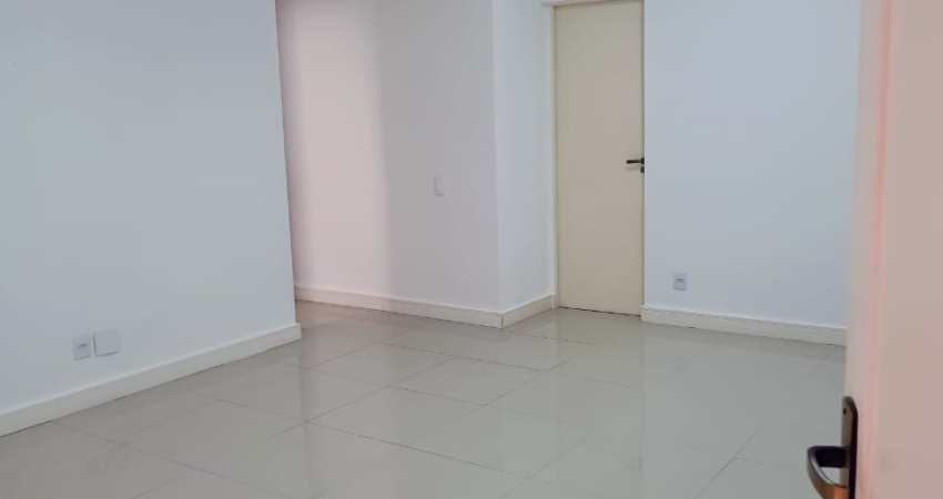 APARTAMENTO A VENDA EM JUNDIAÍ - EDIFÍCIO CHÁCARA DAS FLORES I - JARDIM SAMAMBAIA - 1 VAGA COBERTA