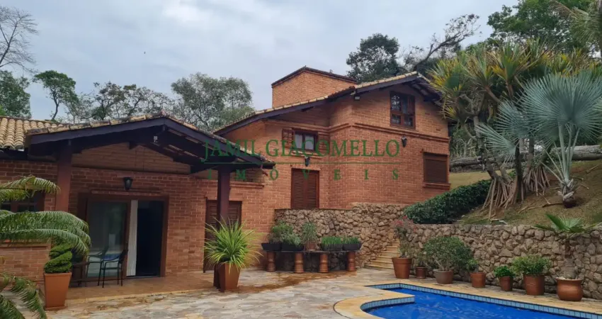 Casa a venda na região da colônia / caxambú - at: 10.666,00m² e ac: 746,00m²