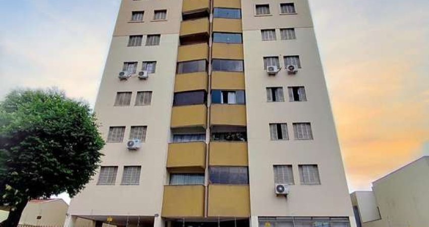 Apartamento com 3 dormitórios e 1 suíte à Venda no Edifício Saint George