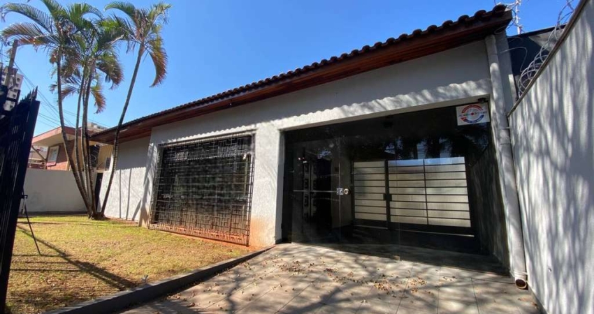 Casa para alugar em Londrina, Centro, com 3 quartos, com 213 m²