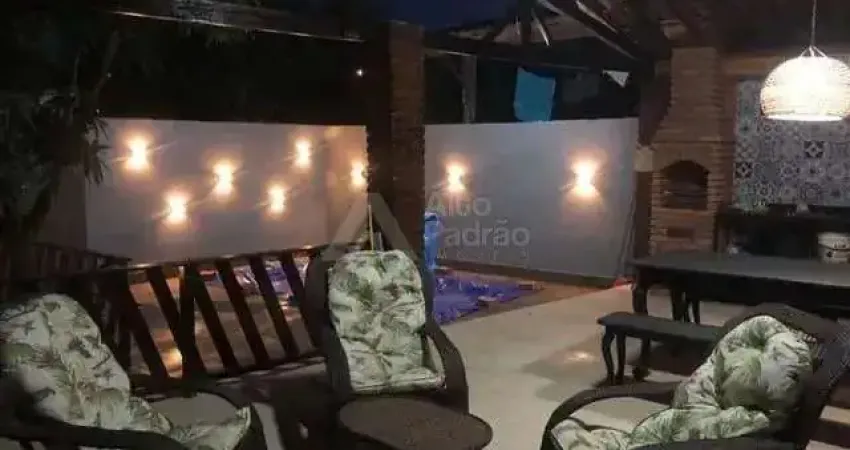 CASA COM 03 DORMITORIOS | Á VENDA | GRAVATÁ-PE
