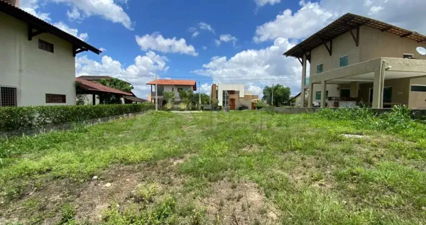 LOTE NASCENTE NO CONDOMÍNIO COLONIAL INN COM 450M² GRAVATÁ-PE
