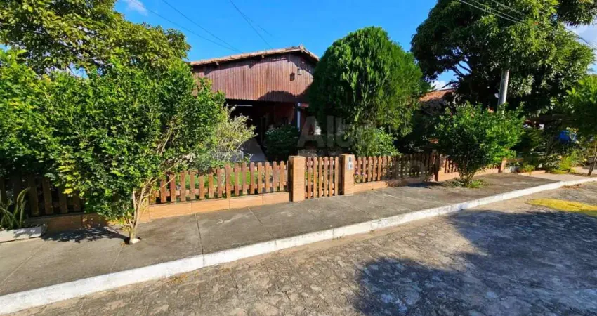 Casa em condomínio fechado com 4 quartos à venda na Avenida Cícero Batista de Oliveira, 1632, Alpes Suiços, Gravatá