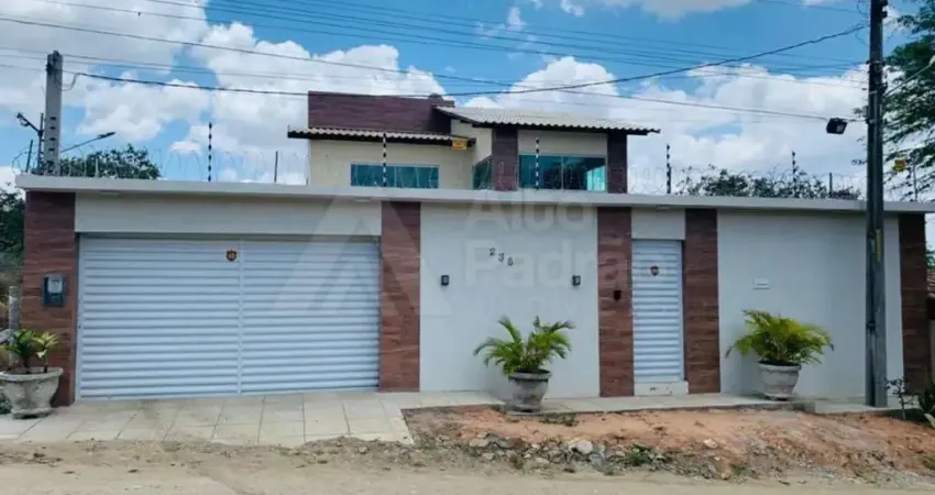 CASA DE ALTO PADRÃO FORA DE CONDOMÍNIO EM GRAVATÁ-PE