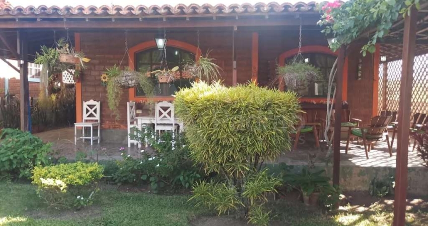 Casa em condomínio fechado com 5 quartos à venda na Avenida Cícero Batista de Oliveira, 1632, Alpes Suiços, Gravatá