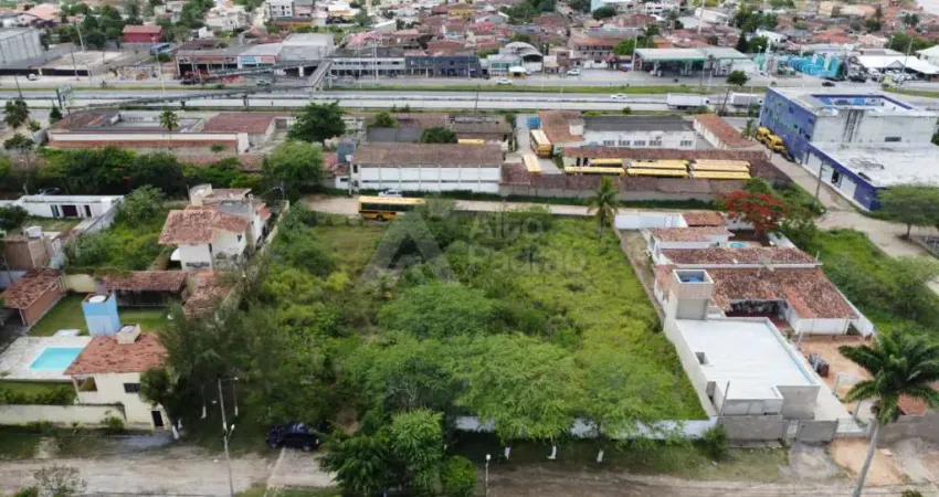 Casa à venda na Avenida Cícero Batista de Oliveira, Alpes Suiços, Gravatá