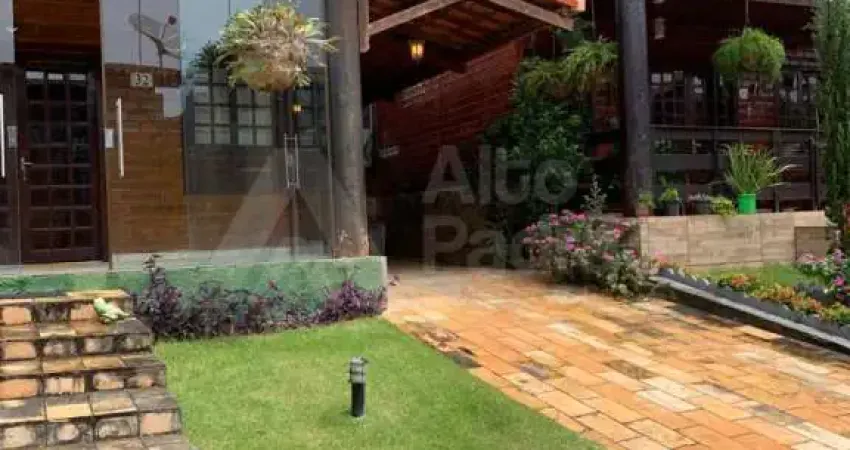 Casa em condomínio fechado com 5 quartos para alugar na Avenida Cícero Batista de Oliveira, 1632, Alpes Suiços, Gravatá