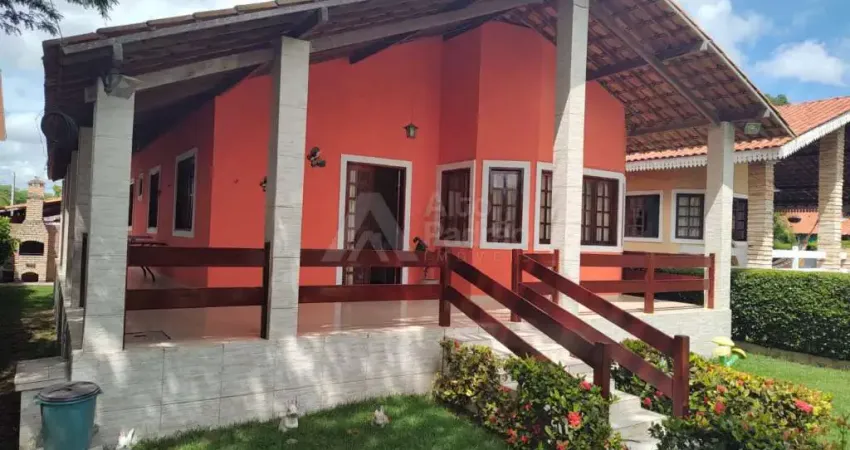 Casa em condomínio fechado com 3 quartos para alugar na Rua Tradição, Alpes Suiços, Gravatá