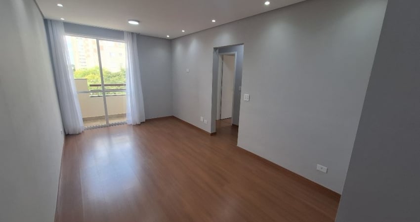 Lindo apartamento no Parque Industrial, com 2 quartos, varanda e vaga de garagem, 62 m²