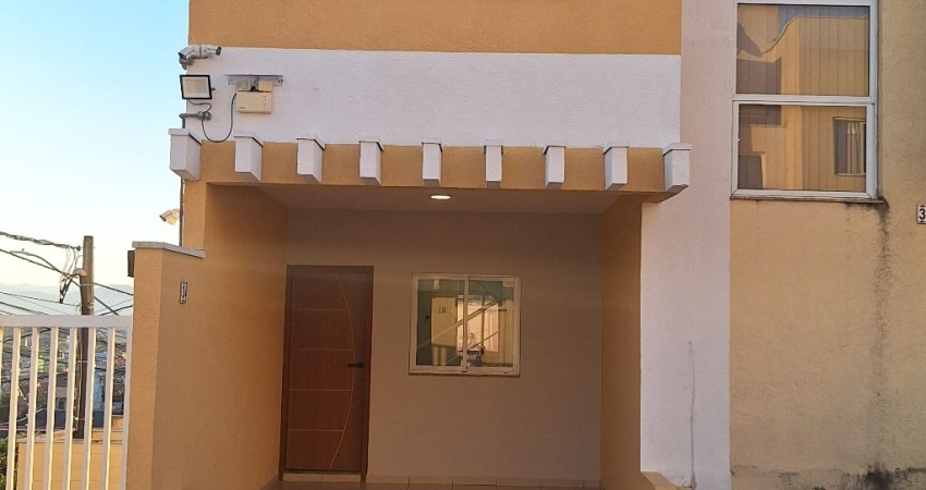 Casa sobrado com 2 quartos em villagio no bairro Nova Caçapava