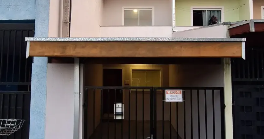 Casa sobrado com 2 quartos no bairro Santa Tereza, perto da Volks
