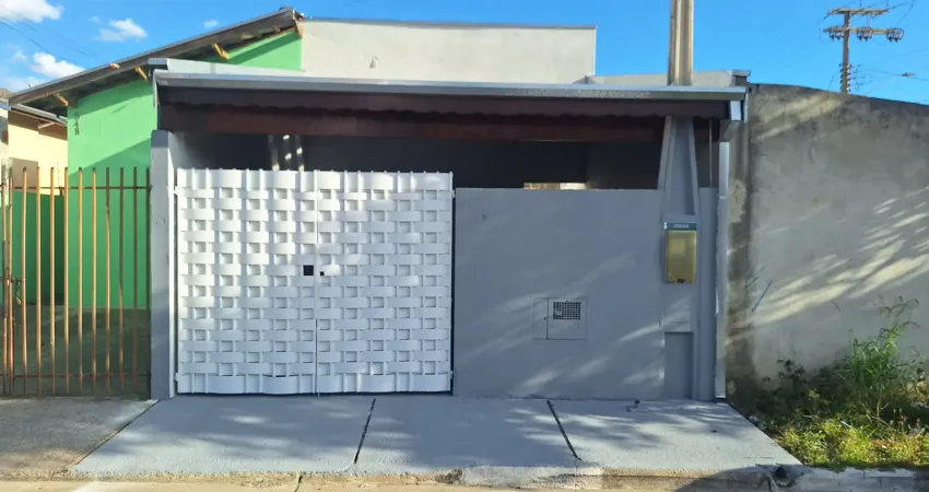 Ótima casa térrea, com 2 quartos, terreno grande, no jardim regina, em pindamonhangaba