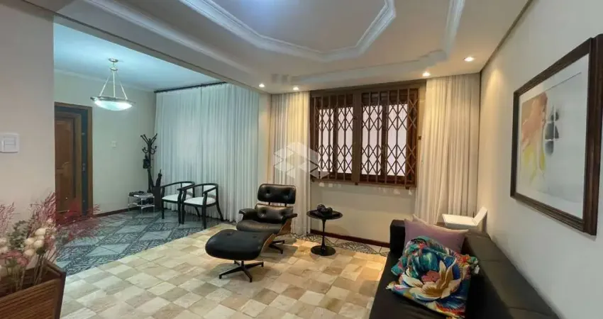 Casa com 4 quartos à venda na Rua Surupá, 95, Jardim Botânico, Porto Alegre