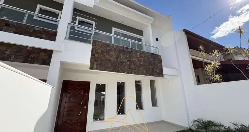 Sobrado novo à venda – moderno, amplo e muito bem localizado!