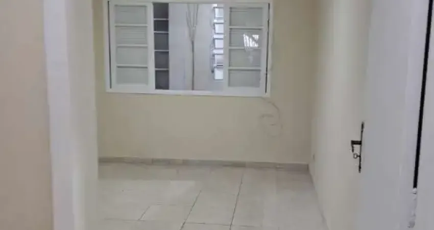 Casa com 2 quartos para alugar na Vila Tolstoi, São Paulo 