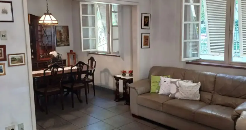 Ampla casa frente de rua amplo terreno quintal estuda permuta d