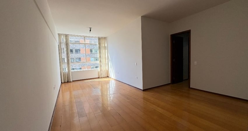 APARTAMENTO À VENDA RUA PARANAGUÁ - ED. FERNÃO DE MAGALHÃES!!!