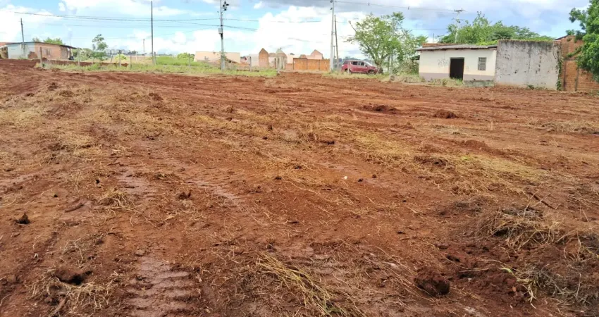 VENDE-SE 2 TERRENOS DE 2200m CADA!! - Av. Maratona, Londrina