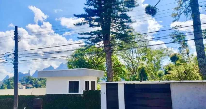 Terreno em condomínio fechado à venda na Rua José Maria de Araújo Regadas, 0000, Tijuca, Teresópolis